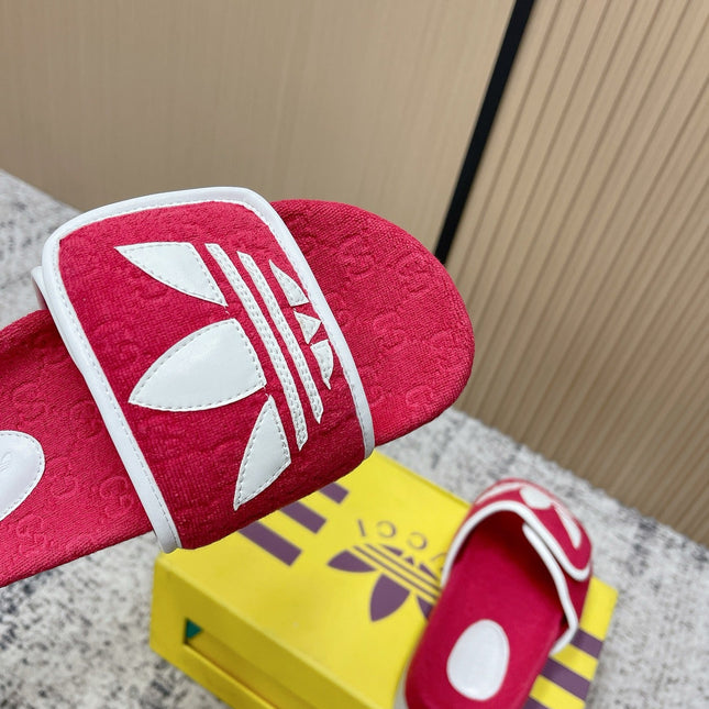 GUCCI 26S PLATFORM SLIDE SANDALS IN RED FABRIC