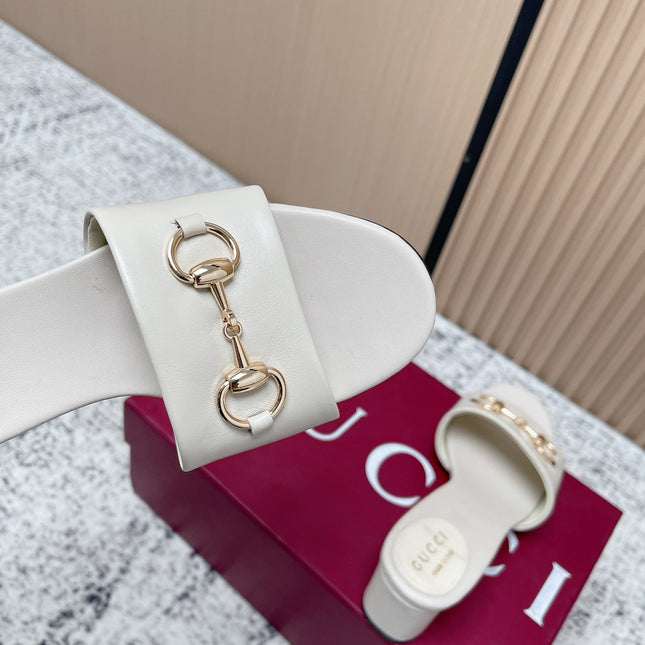 GUCCI 26S HORSEBIT MID-HEEL SANDALS IN CREAM WHITE CALFSKIN