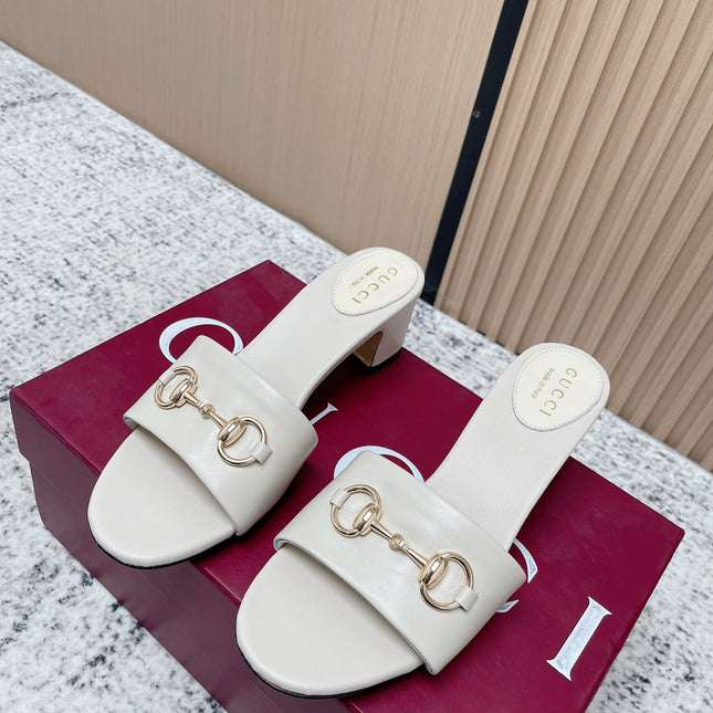 GUCCI 26S HORSEBIT MID-HEEL SANDALS IN CREAM WHITE CALFSKIN