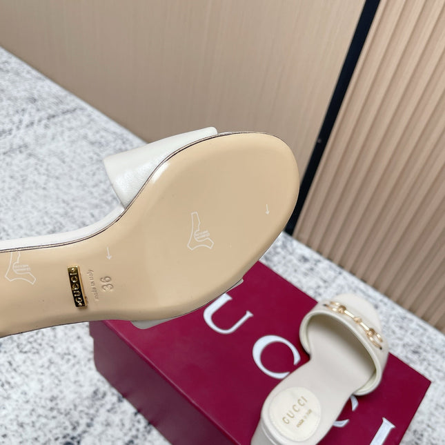 GUCCI 26S HORSEBIT MID-HEEL SANDALS IN CREAM WHITE CALFSKIN