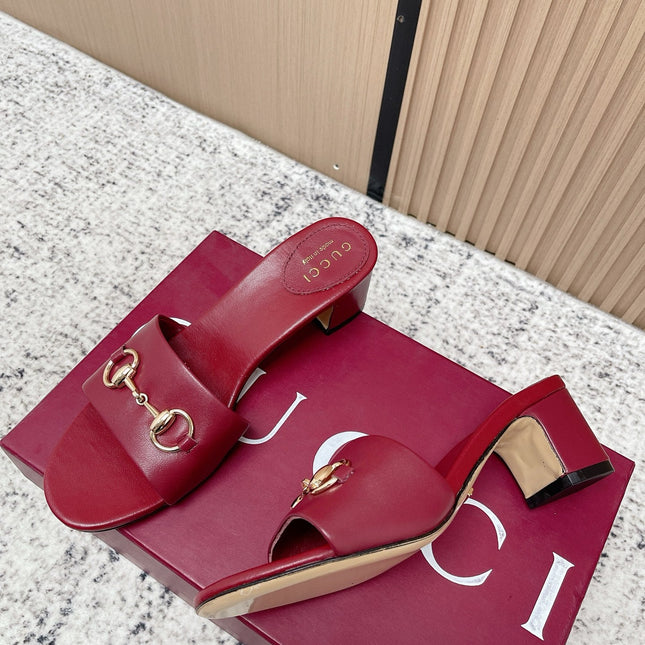 GUCCI 26S HORSEBIT MID-HEEL SANDALS IN DARK RED CALFSKIN