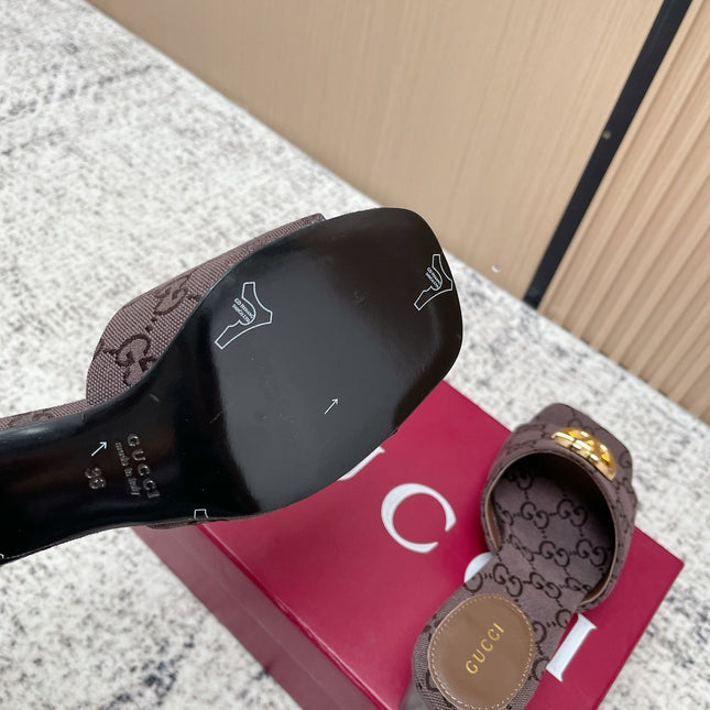 GUCCI 26S HIGH HEELS IN DARK BROWN CANVAS WITH GOLD HARDWARE