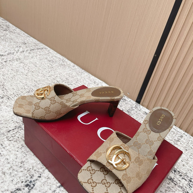 GUCCI 26S HIGH HEELS IN BEIGE CANVAS WITH GOLD HARDWARE