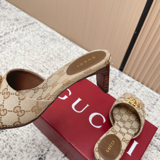 GUCCI 26S HIGH HEELS IN BEIGE CANVAS WITH GOLD HARDWARE