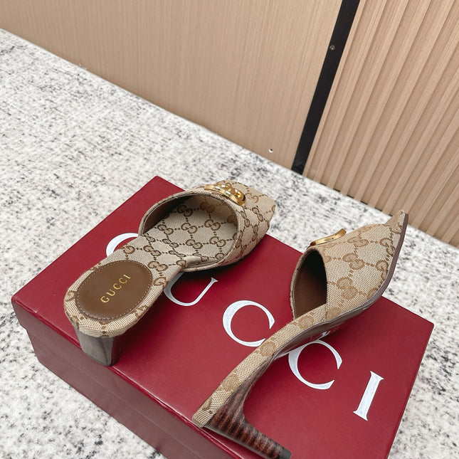 GUCCI 26S HIGH HEELS IN BEIGE CANVAS WITH GOLD HARDWARE