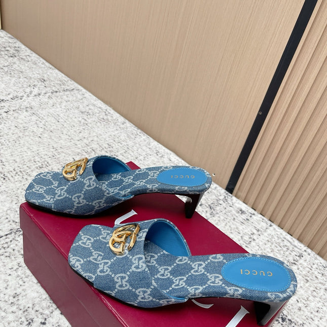GUCCI 26S HIGH HEELS IN BLUE DENIM WITH GOLD HARDWARE