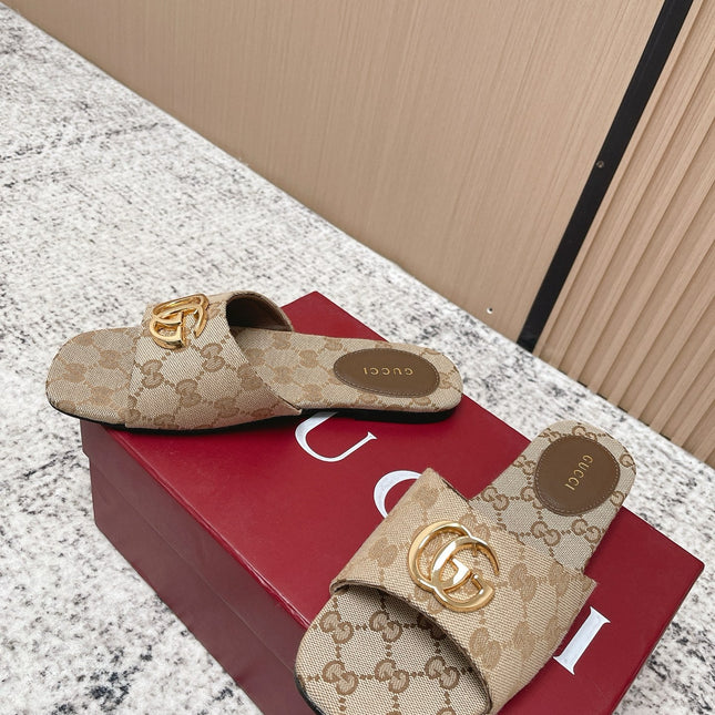 GUCCI 26S SLIDE SANDAL IN BEIGE CANVAS
