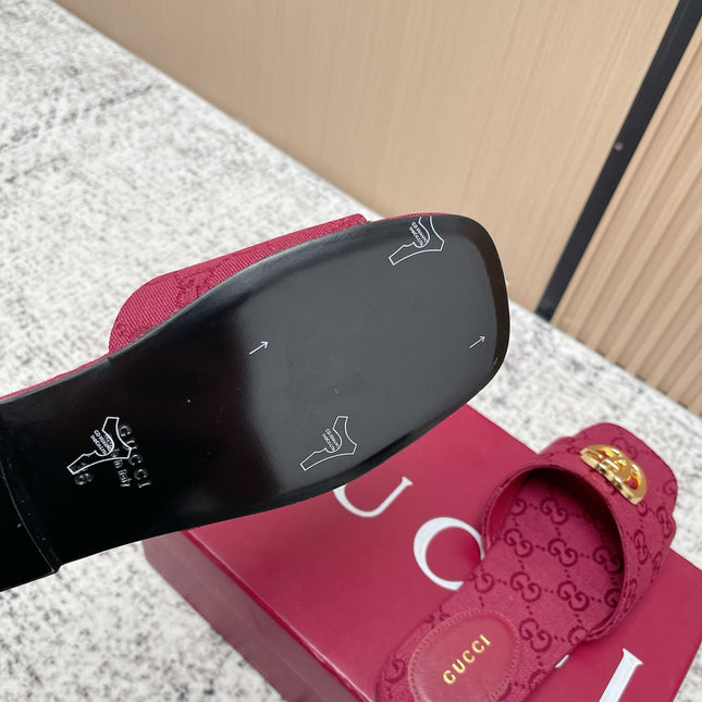 GUCCI 26S SLIDE SANDAL IN DARK RED CANVAS