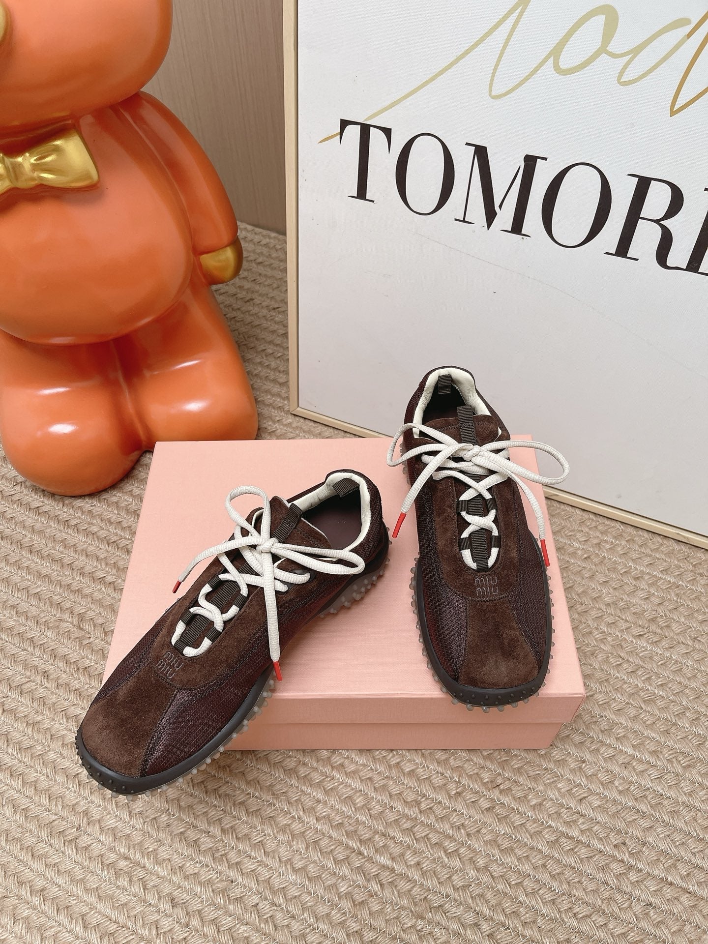 MIUMIU 26S SNEAKER IN DARK BROWN SUEDE STYLE 7