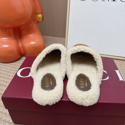 GUCCI 26S SHEARLING-LINED MULES IN BROWN SUEDE