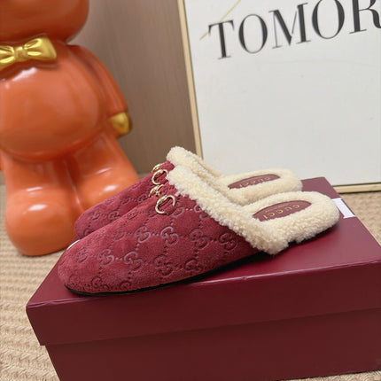 GUCCI 26S SHEARLING-LINED MULES IN DARK RED SUEDE