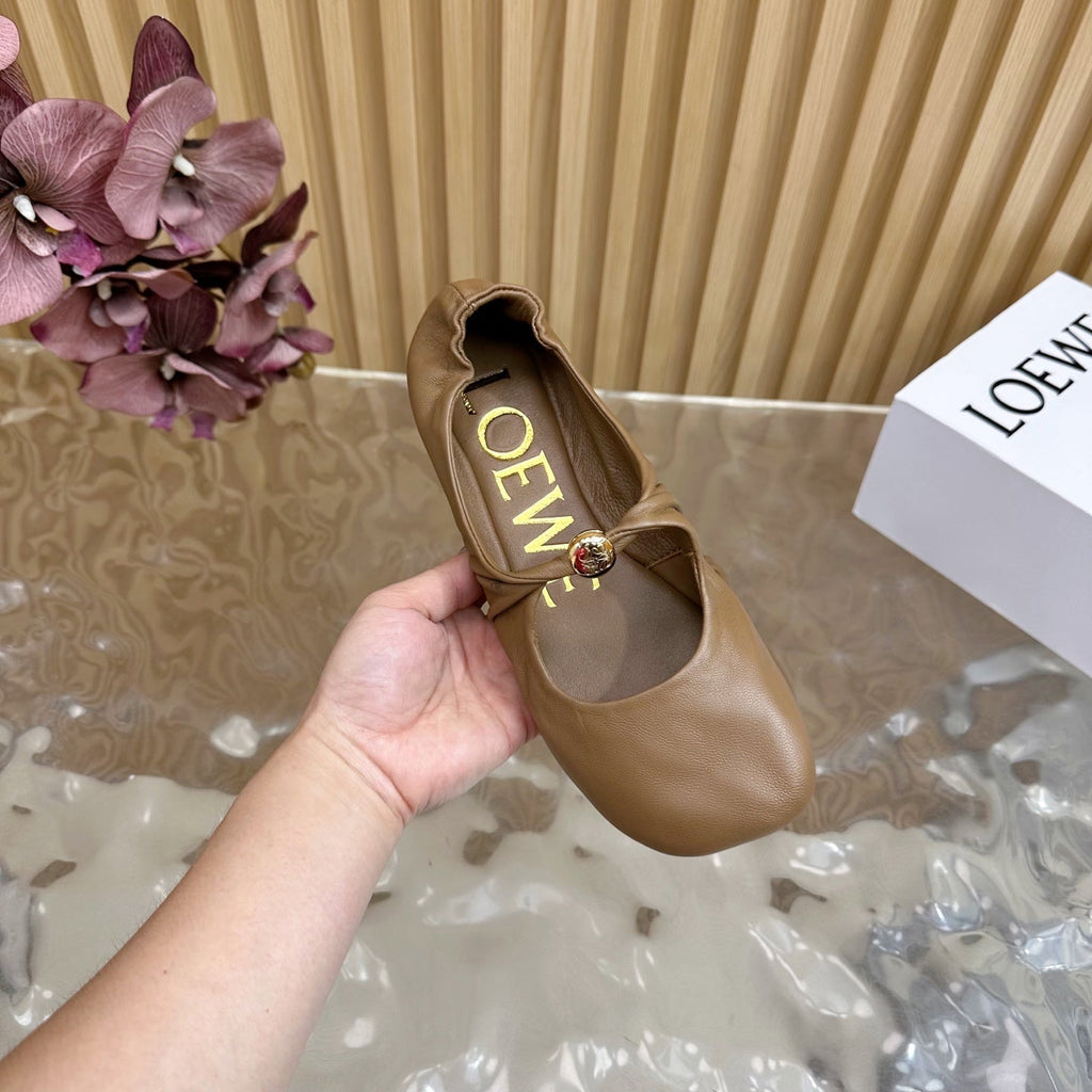 LOEWE 26S BALLET FLATS IN BROWN CALFSKIN