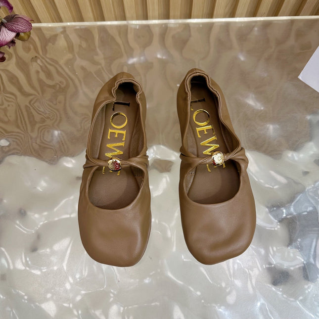 LOEWE 26S BALLET FLATS IN BROWN CALFSKIN