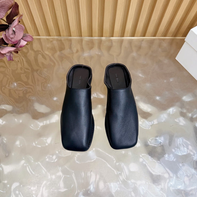 THE ROW 26S SQUARE TOE MULE FLATS IN BLACK CALFSKIN