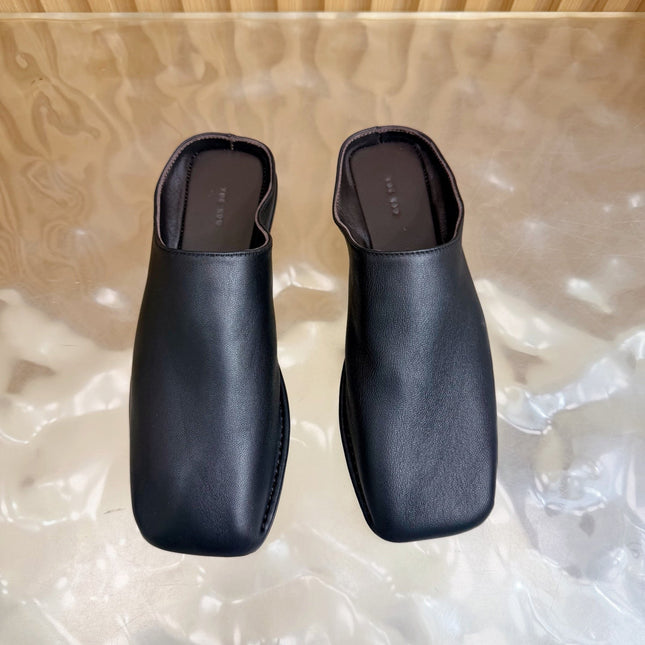 THE ROW 26S SQUARE TOE MULE FLATS IN BLACK CALFSKIN