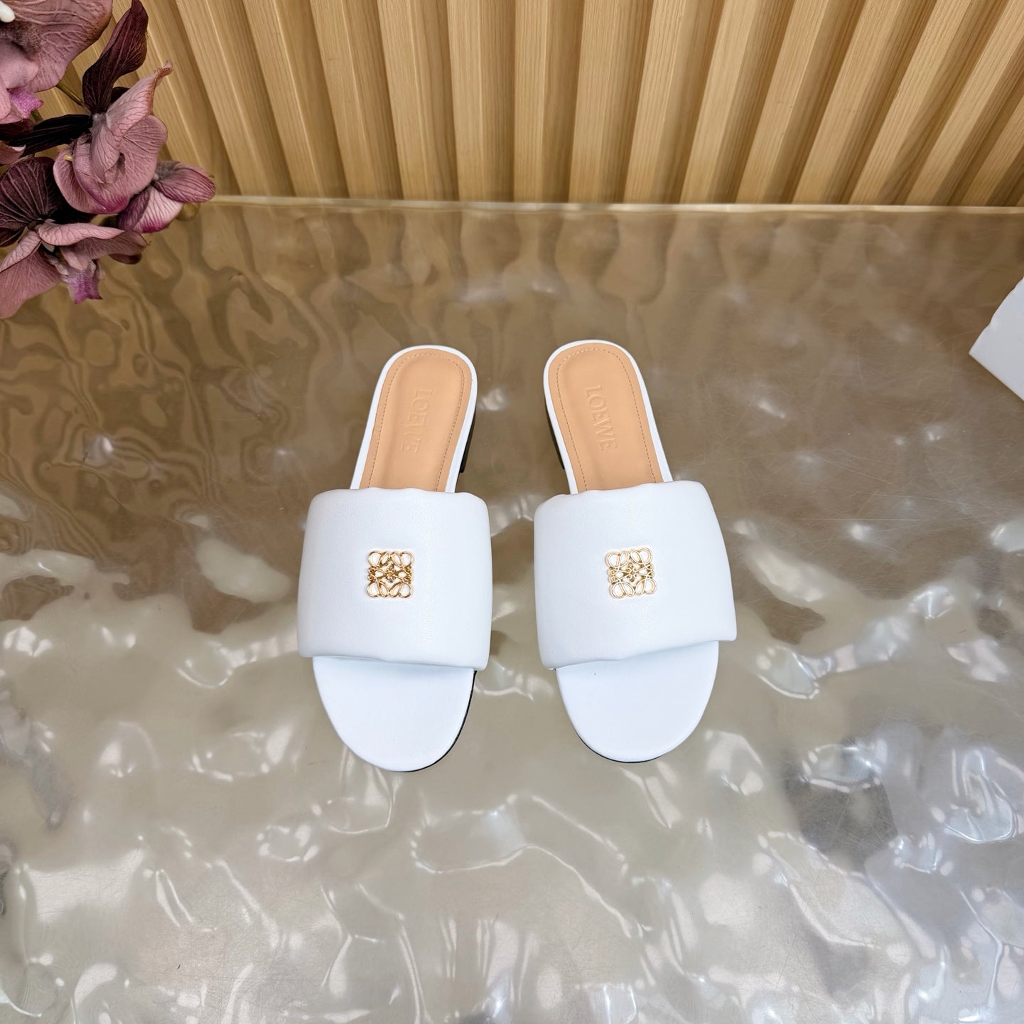 LOEWE 26S SLIDE SANDALS IN WHITE ANAGRAM PADDED LAMBSKIN