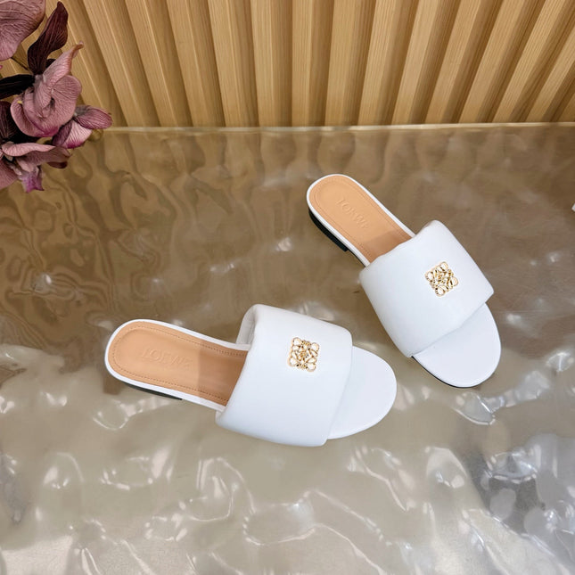 LOEWE 26S SLIDE SANDALS IN WHITE ANAGRAM PADDED LAMBSKIN