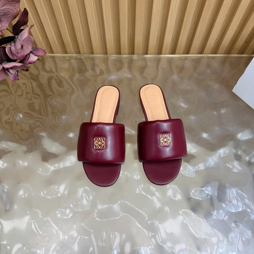 LOEWE 26S SLIDE SANDALS IN BURGUNDY RED ANAGRAM PADDED LAMBSKIN