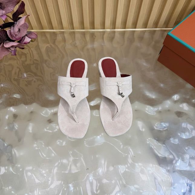 LP 26S THONG SANDALS IN CREAM WHITE SUEDE SILVER HARDWARE