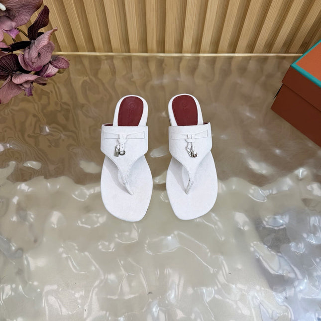 LP 26S THONG SANDALS IN WHITE SUEDE SILVER HARDWARE