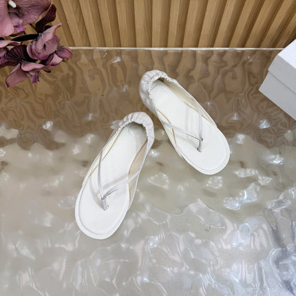JACQUEMUS 26S CLOSED-BACK THONG SANDALS IN WHITE CALFSKIN