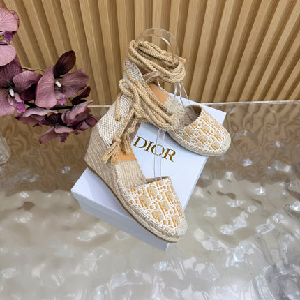 DIOR 26S OBLIQUE LACE-UP WEDGE ESPADRILLE SANDALS IN BEIGE EMBROIDERED COTTON