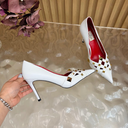 VALENTINO 26S STUDDED POINTED TOE PUMPS 90 MM IN WHITE CALFSKIN