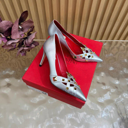 VALENTINO 26S STUDDED POINTED TOE PUMPS 90 MM IN SILVER CALFSKIN