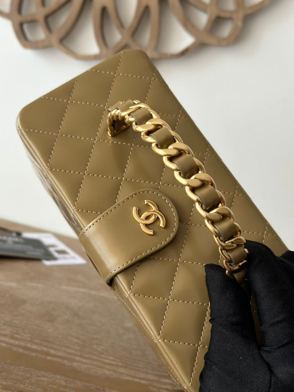 VINTAGE COSMETIC BAG 22 IN CAPE PALLISER SHINY CALFSKIN GOLD HARDWARE