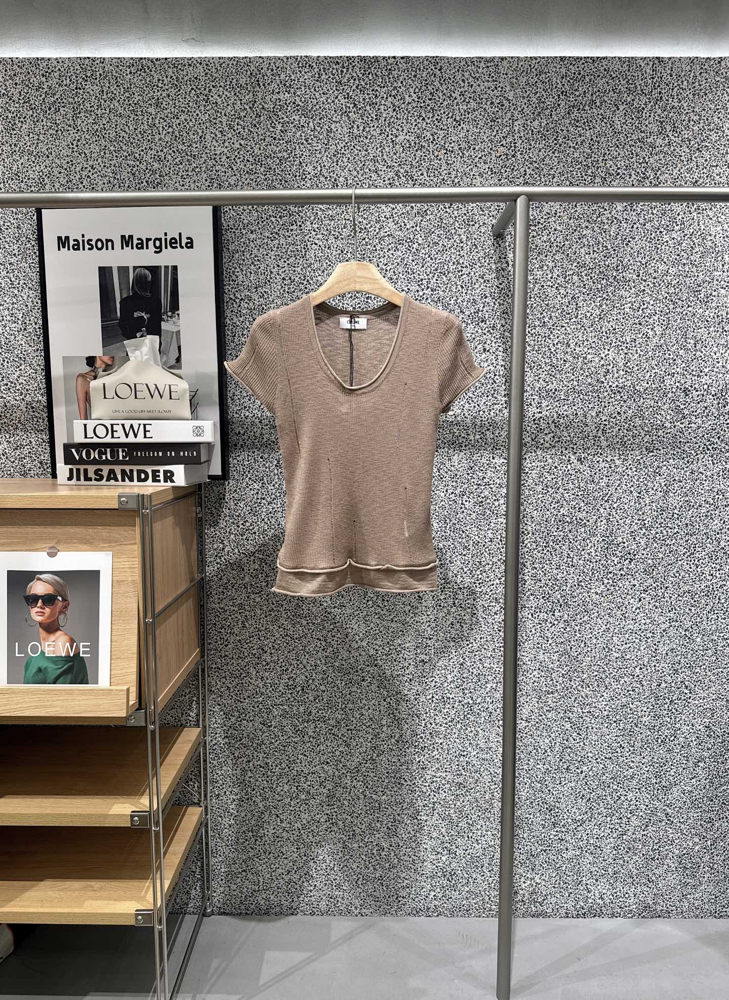 CELINE 26S SHORT-SLEEVE KNIT TOP 464