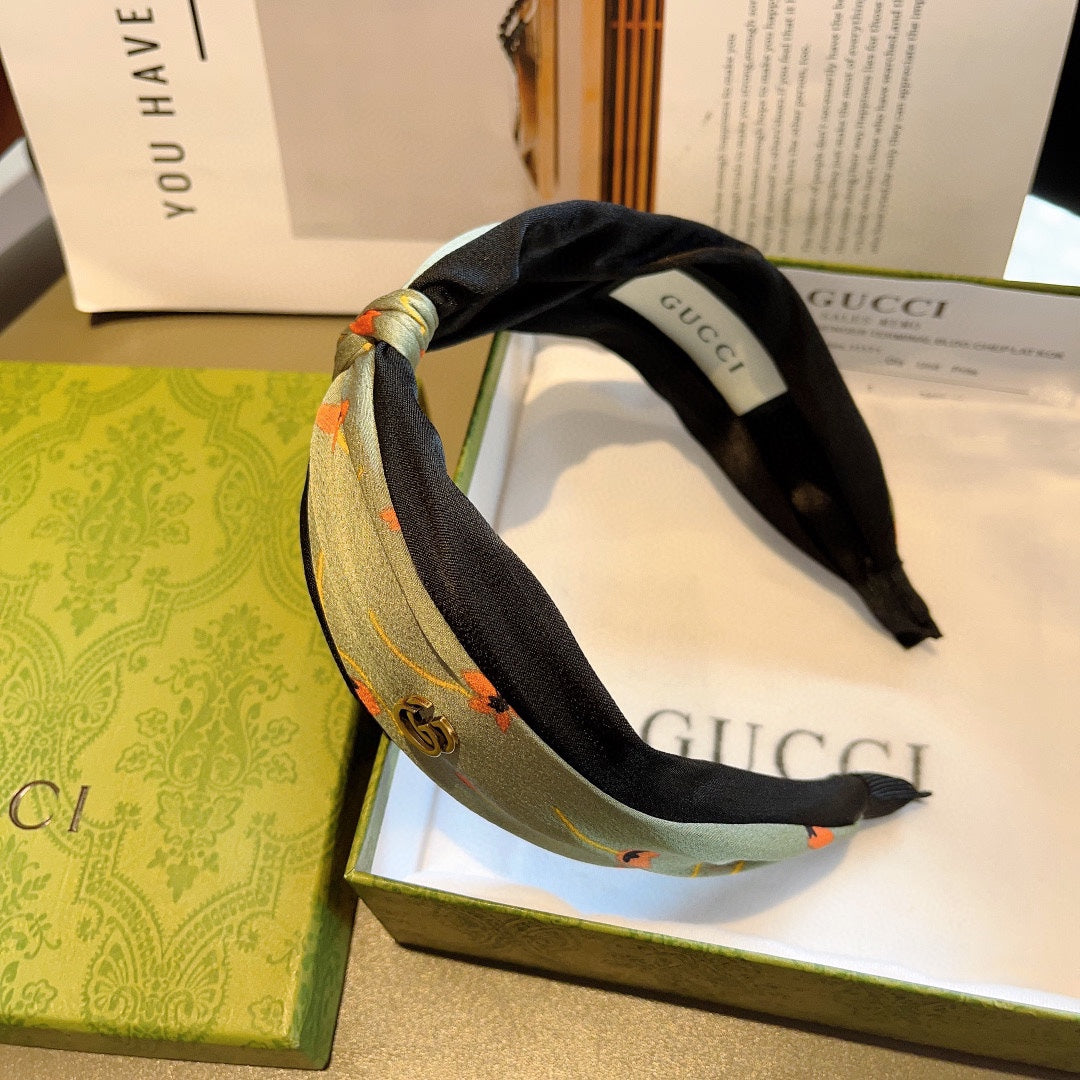 HAIRBAND WITH FLOWER PRINT IN MOSS GREEN SILK 398865