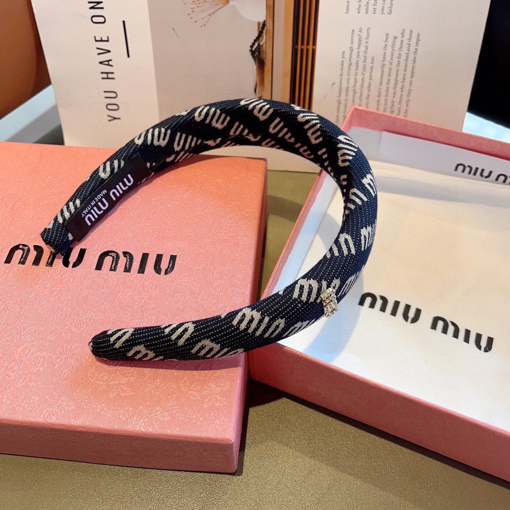 THICK HAIR BAND IN NAVY BLUE KINITTED FABRIC 420636