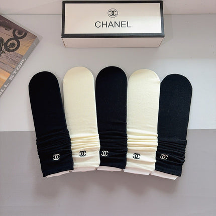 CHANEL 26S CREW SOCKS 400413 (1 BOX)