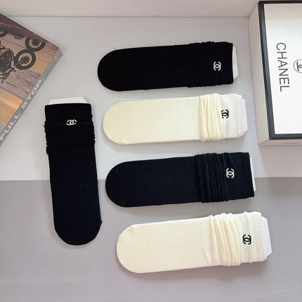 CHANEL 26S CREW SOCKS 400413 (1 BOX)