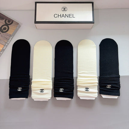 CHANEL 26S CREW SOCKS 400413 (1 BOX)