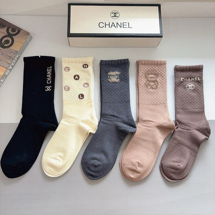 CHANEL 26S CREW SOCKS 403592 (1 BOX)