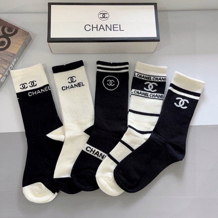 CHANEL 26S CREW SOCKS 408685 (1 BOX)