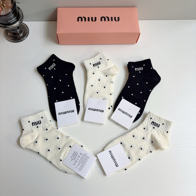 MIUMIU 26S ANKLE SOCKS 407149 (1 BOX)