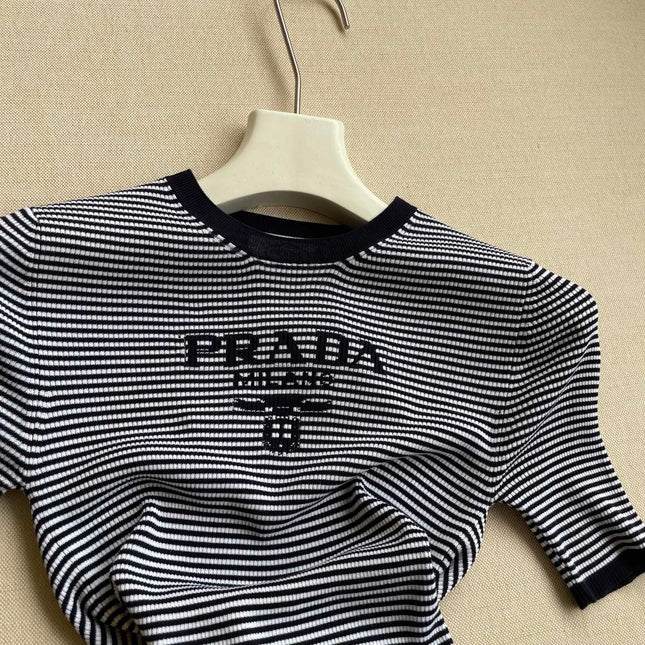 PRADA 26S SHORT-SLEEVE KNIT TOP 1003