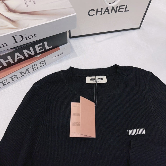 MIUMIU SWEATER STYLE 722