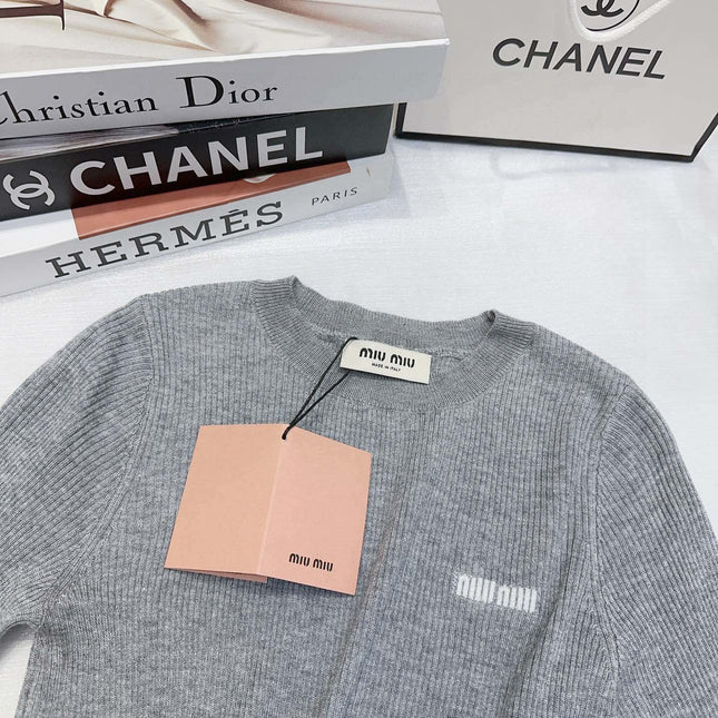 MIUMIU SWEATER STYLE 721