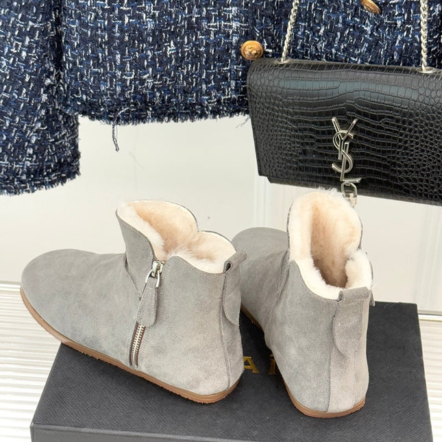 ALAIA 26S SNOW BOOTS IN GREY SUEDE AND WOOL