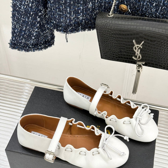 ALAIA 26S MARY JANE FLATS IN WHITE LAMBSKIN WITH BOW