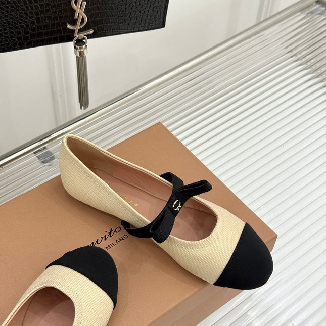 GIANVITO ROSSI 26S MARY JANE FLATS IN BLACK AND CREAM WHITE FABRIC