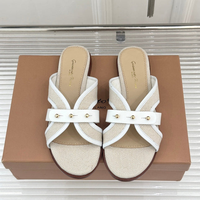 GIANVITO ROSSI 26S STUDDED FLAT SANDALS IN BEIGE CANVAS AND WHITE CALFSKIN