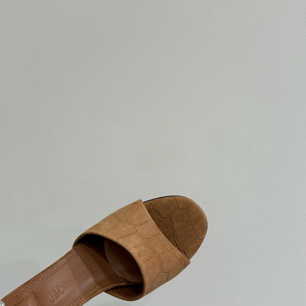 JACQUEMUS 26S HIGH-HEEL SANDALS IN BROWN CROC-EMBOSSED SUEDE