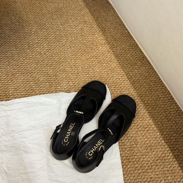 CHANEL 26S SLINGBACK SHOES IN BLACK CALFSKIN AND SUEDE GOLD HARDWARE