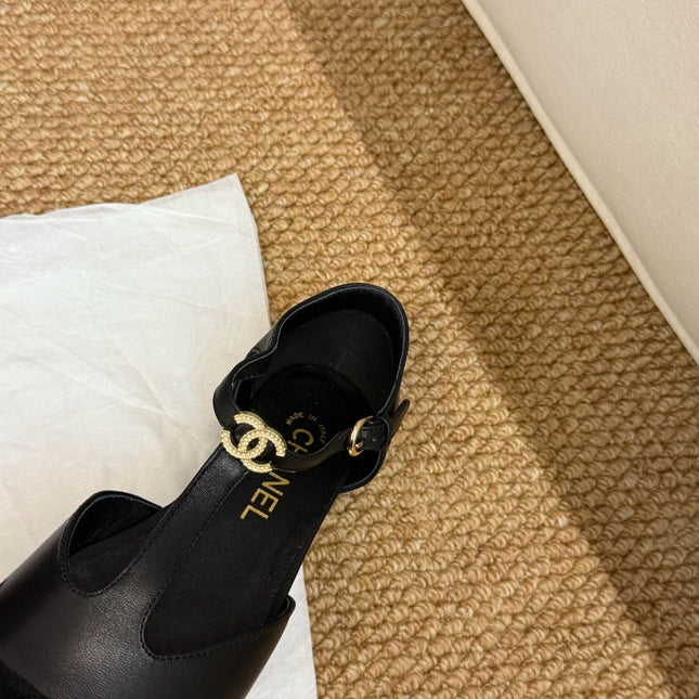 CHANEL 26S SLINGBACK SHOES IN BLACK CALFSKIN AND SUEDE GOLD HARDWARE