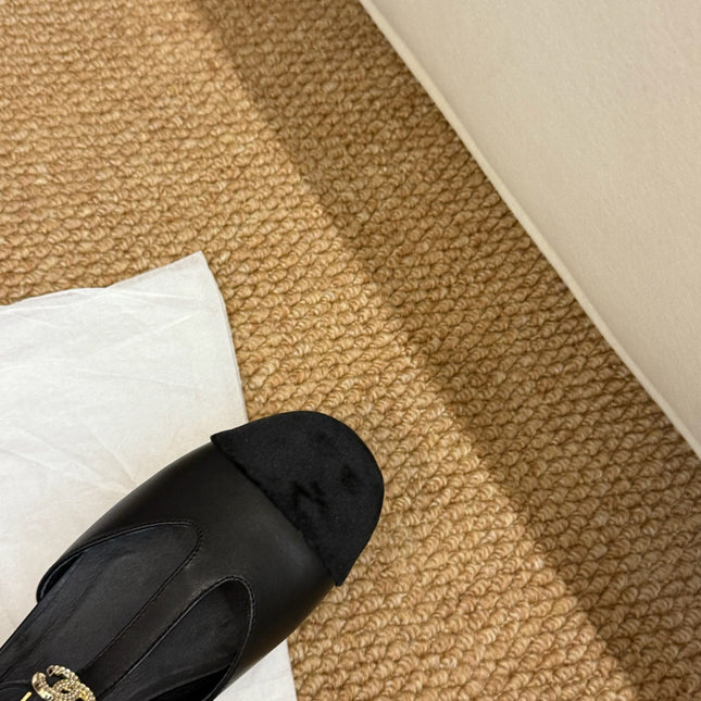 CHANEL 26S SLINGBACK SHOES IN BLACK CALFSKIN AND SUEDE GOLD HARDWARE
