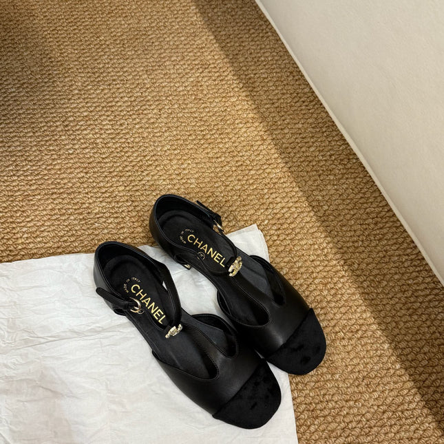 CHANEL 26S SLINGBACK SHOES IN BLACK CALFSKIN AND SUEDE GOLD HARDWARE